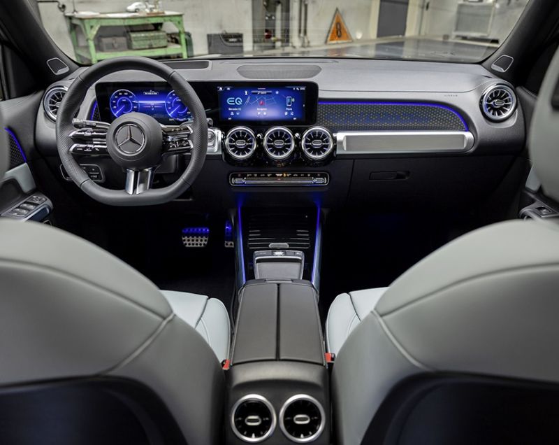 Mercedes-Benz EQB 70.5kWh 250+ Business Solution AMG, Berggrijs + DERDE ZITRIJ