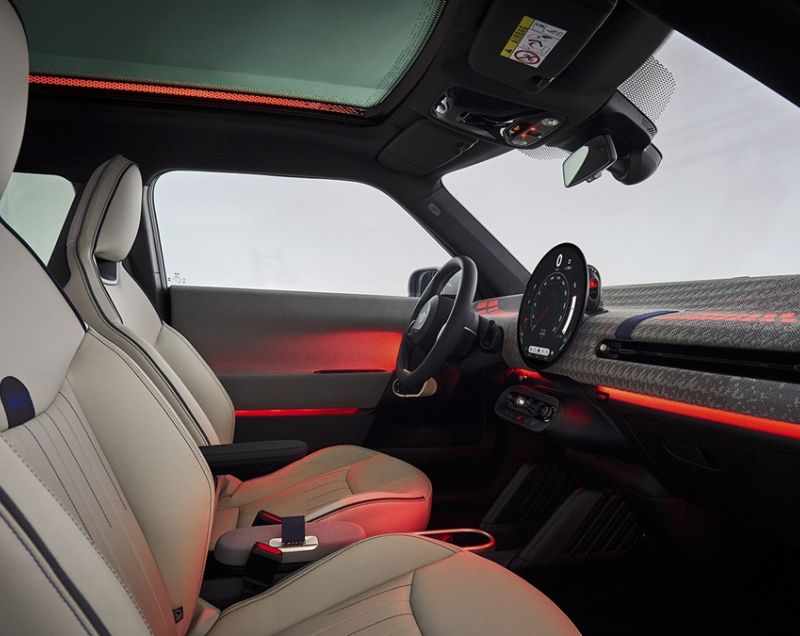 Mini Cooper Electric 53.5kWh Cooper SE John Cooper Works