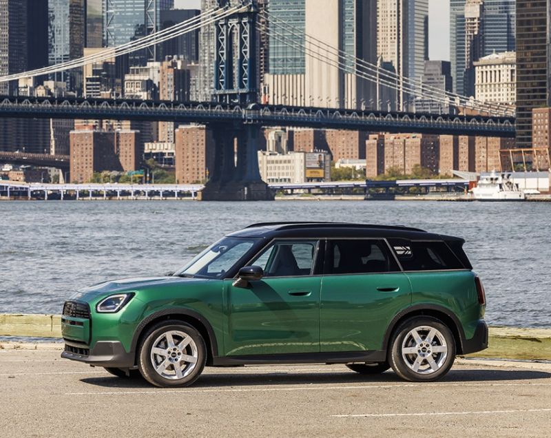 Mini Countryman 64.6kWh SE John Cooper Works, Midnight Black + 20 INCH VELGEN / PAKKET L