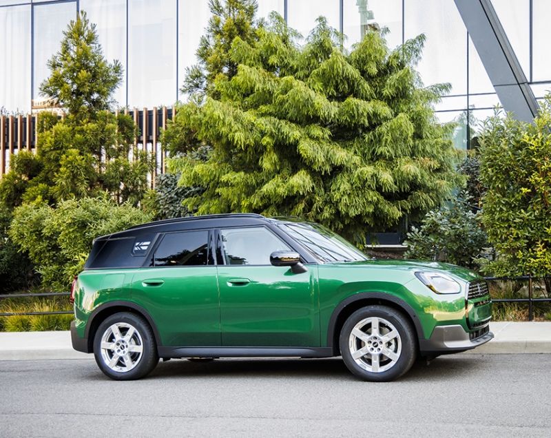 Mini Countryman 64.6kWh SE John Cooper Works, Melting Silver + 20 INCH VELGEN / PAKKET L