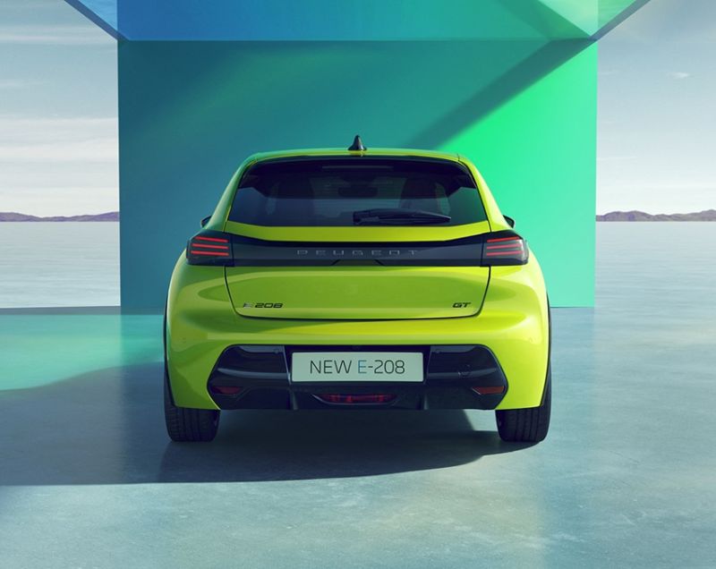 Peugeot 208 50kWh ev business 100kW aut