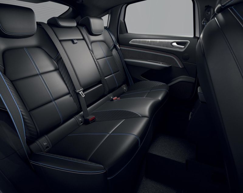 Renault Arkana 1.6 Hybrid 145 E-Tech esprit Alpine, Noir Metal + PACK CITY PREMIUM Renault Arkana 1.6 Hybrid 145 E-Tech esprit Alpine, Noir Metal + PACK CITY PREMIUM