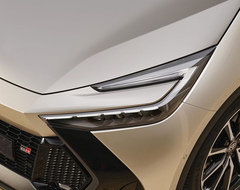 Toyota C-HR 2.0 phev active 164kW cvt aut