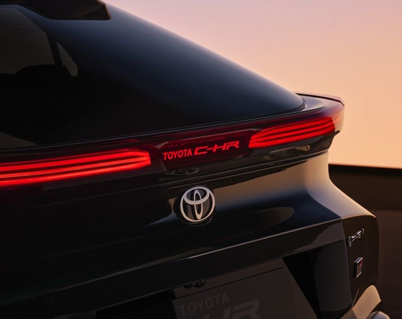 Toyota C-HR 2.0 phev active 164kW cvt aut