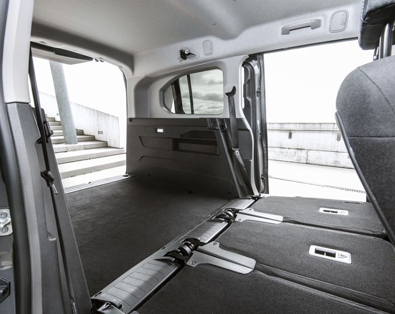 Toyota ProAce City Verso 50kWh ev comfort 100kW aut Toyota ProAce City Verso 50kWh ev comfort 100kW aut