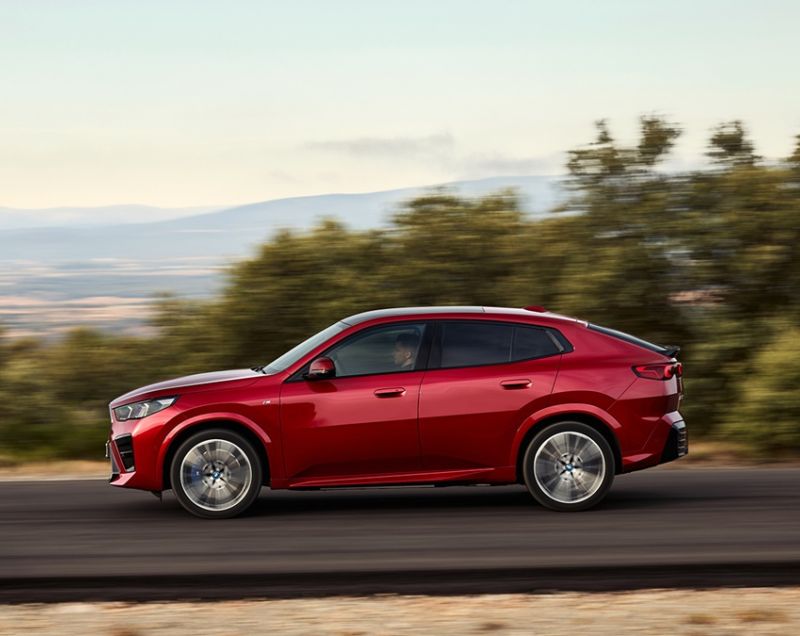 BMW iX2 64.8kWh eDrive20