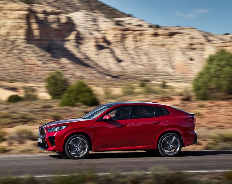 BMW iX2 64.8kWh eDrive20