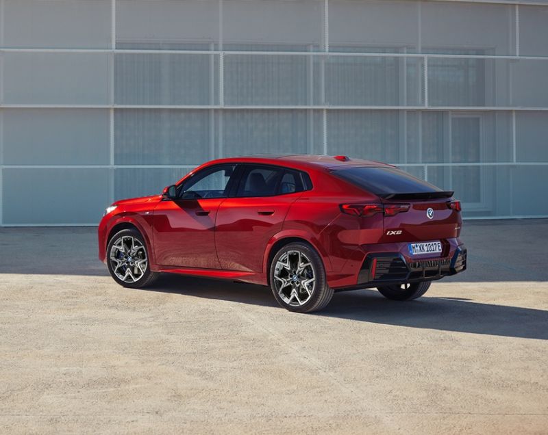 BMW iX2 64.8kWh eDrive20