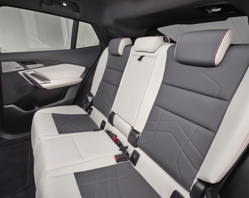 BMW iX2 64.8kWh ev xdrive 30 m sport edition 230kW aut