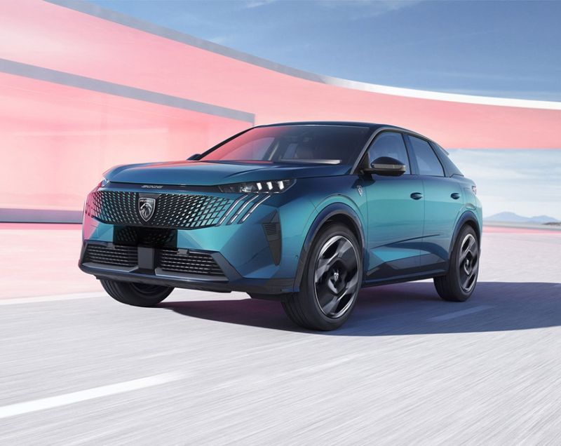 Peugeot 3008 1.2 HYbrid 145 e-DCS6 GT, Noir Perla Nera + 360 VISION & DRIVE ASSIST PACK + PANORAMADAK Peugeot 3008 1.2 HYbrid 145 e-DCS6 GT, Noir Perla Nera + 360 VISION & DRIVE ASSIST PACK + PANORAMADAK