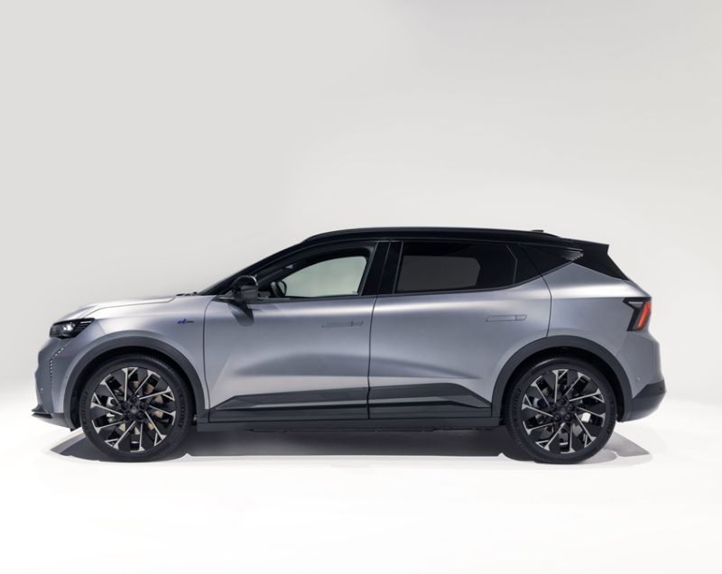 Renault Scenic E-Tech 60kWh Comfort Range Techno, Noir Etoile + COMFORT PREMIUM / ADVANCED DRIVING ASSIST