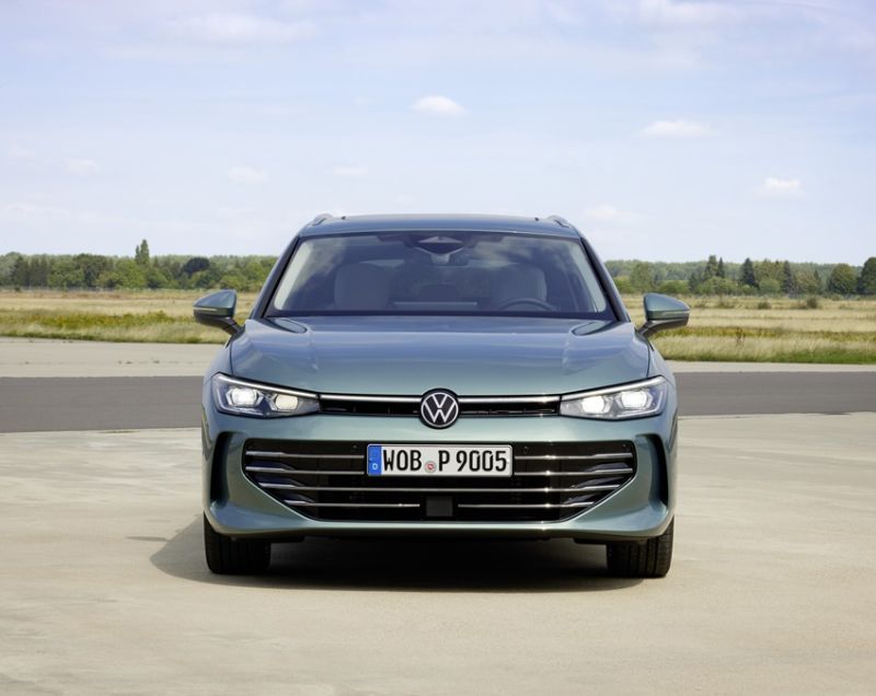 Volkswagen Passat variant 1.5e eHybrid DSG Business, Diabise Grey + TREKHAAK Volkswagen Passat variant 1.5e eHybrid DSG Business, Diabise Grey + TREKHAAK