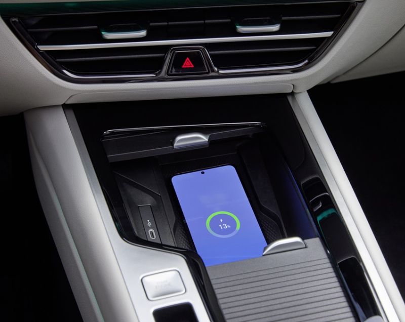 Volkswagen Passat variant 1.5e eHybrid DSG Business, Oyster Silver + TREKHAAK