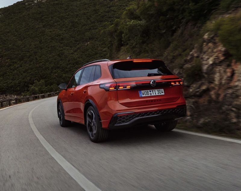 Volkswagen Tiguan 1.5e eHybrid 204 PK DSG Life Edition, Grenadill Black + COMFORT PAKKET / TREKHAAK