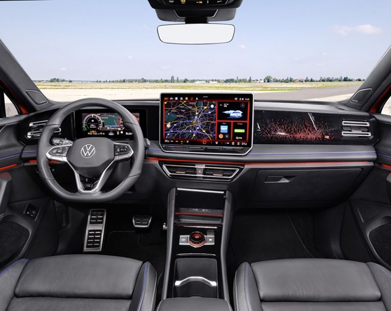 Volkswagen Tiguan 1.5e eHybrid 204 PK R-Line Edition DSG-6 Volkswagen Tiguan 1.5e eHybrid 204 PK R-Line Edition DSG-6