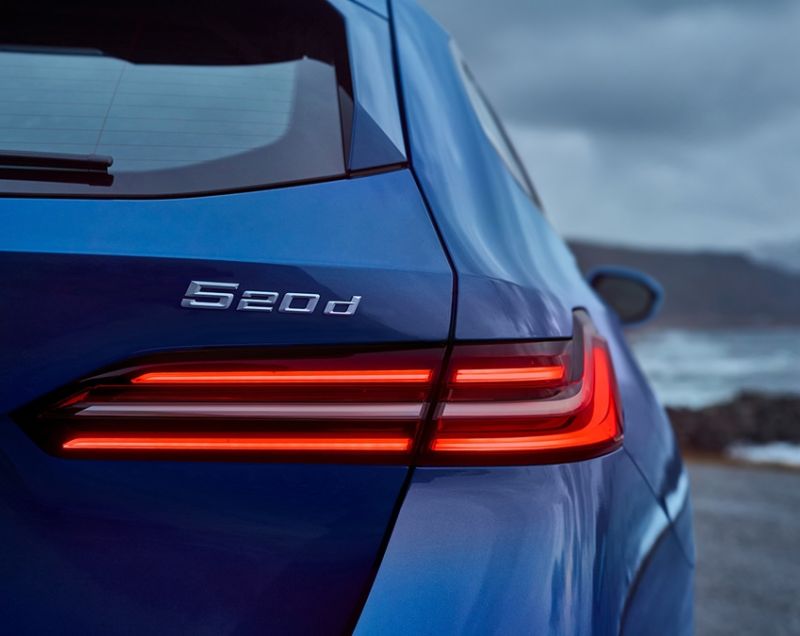 BMW 5 Serie Touring 550e phev xdrive 360kW aut