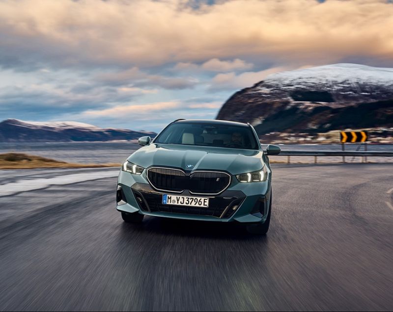 BMW i5 Touring 81.2kWh ev edrive 40 250kW aut