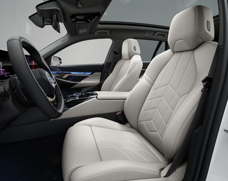 BMW i5 Touring 81.2kWh eDrive40 Business Edition