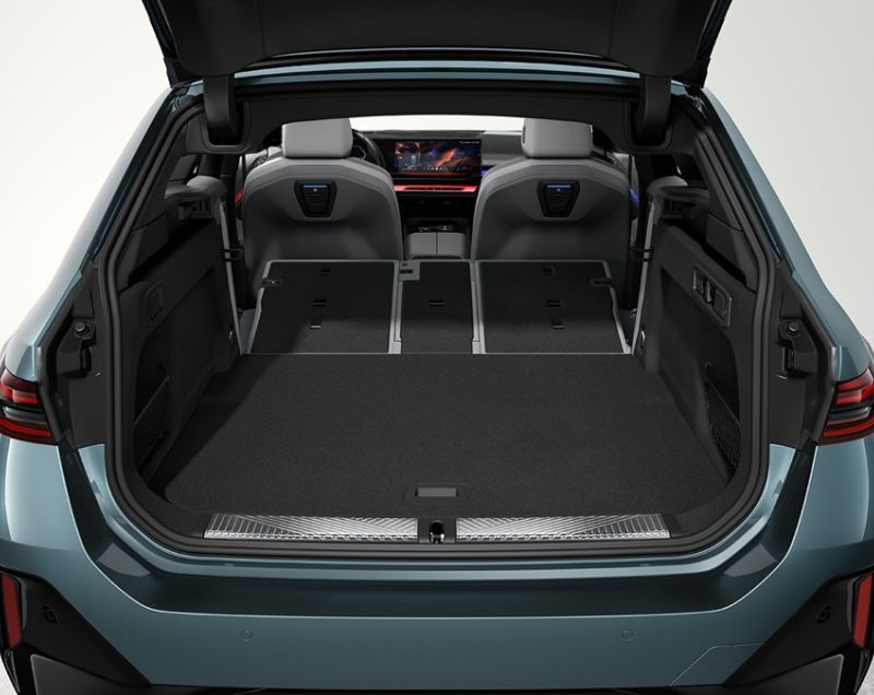 BMW i5 Touring 81.2kWh eDrive40 Business Edition