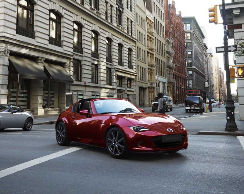 Mazda MX-5 RF 1.5 skyactiv-g exclusive-line 97kW Mazda MX-5 RF 1.5 skyactiv-g exclusive-line 97kW