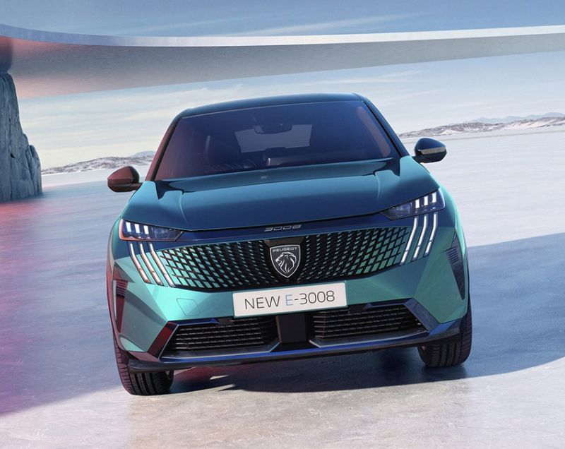 Peugeot E-3008 73kWh GT Avantage, Noir Perla Nera + PANORAMADAK / WARMTEPOMP