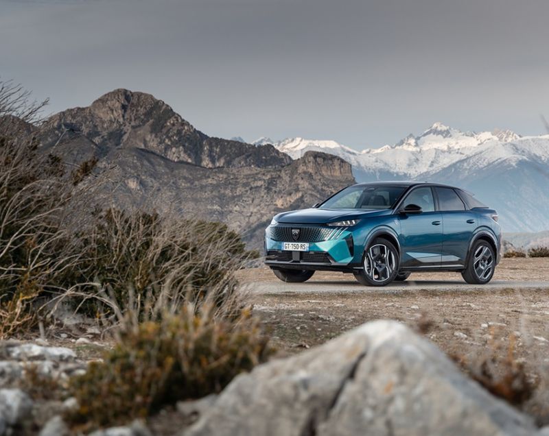 Peugeot E-3008 96kWh ev gt exclusive long range 170kW aut Peugeot E-3008 96kWh ev gt exclusive long range 170kW aut