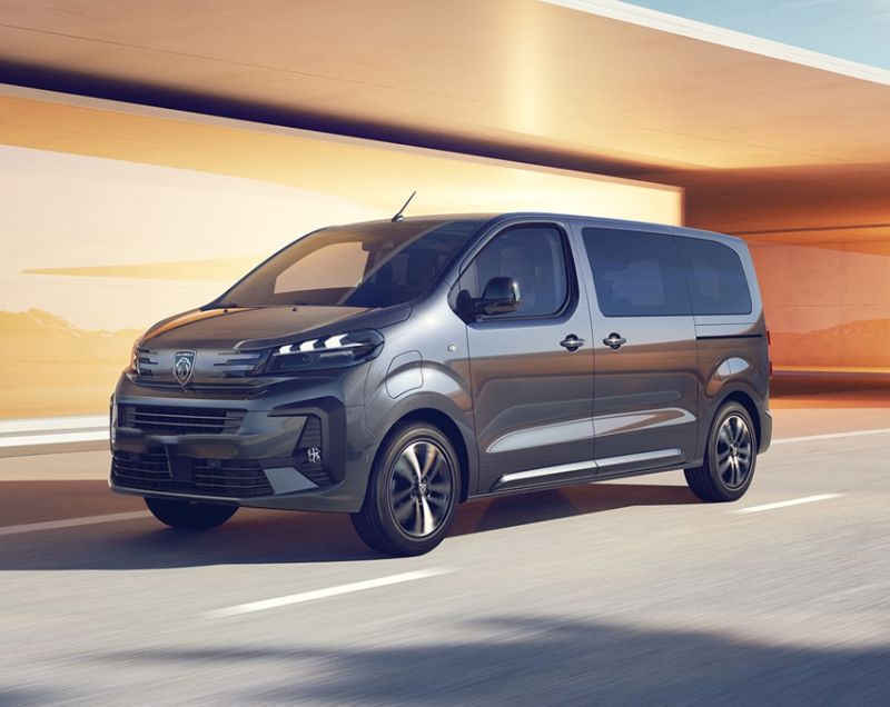 Peugeot E-Traveller 75kWh ev standard 100kW aut