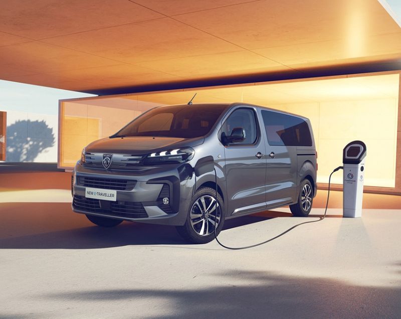 Peugeot E-Traveller 75kWh ev standard 100kW aut