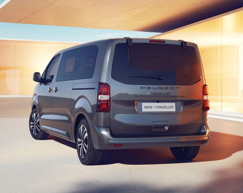 Peugeot E-Traveller 75kWh ev standard 100kW aut