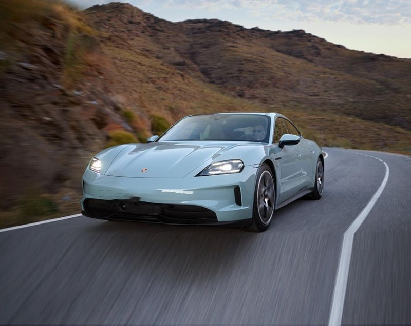 Porsche Taycan 105kWh ev turbo s 570kW aut
