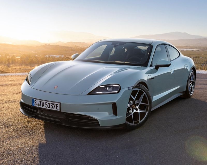Porsche Taycan 105kWh ev turbo s 570kW aut
