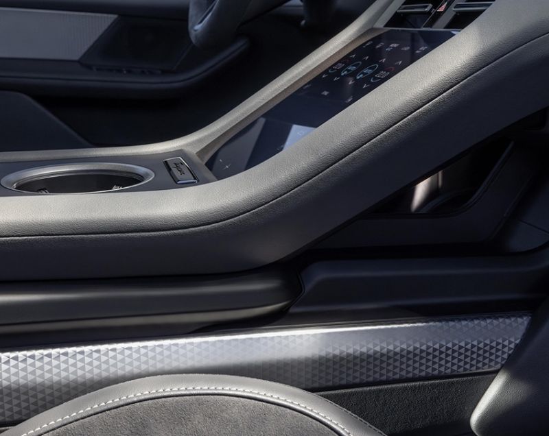 Porsche Taycan 105kWh ev turbo s 570kW aut