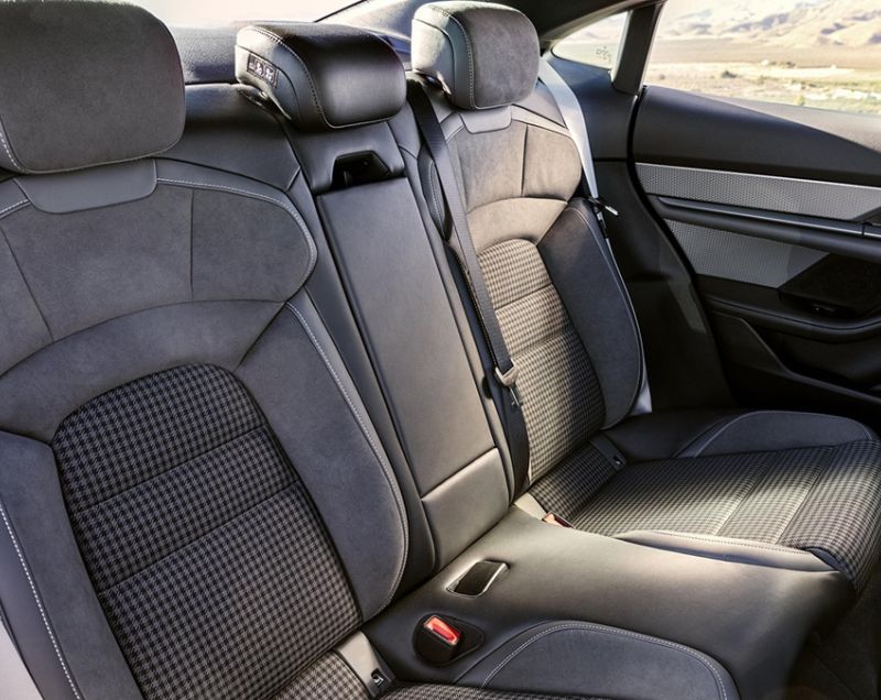 Porsche Taycan 89kWh 300kW