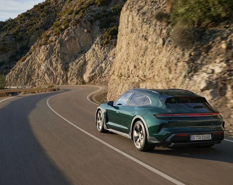 Porsche Taycan Cross Turismo 105kWh ev 300kW aut