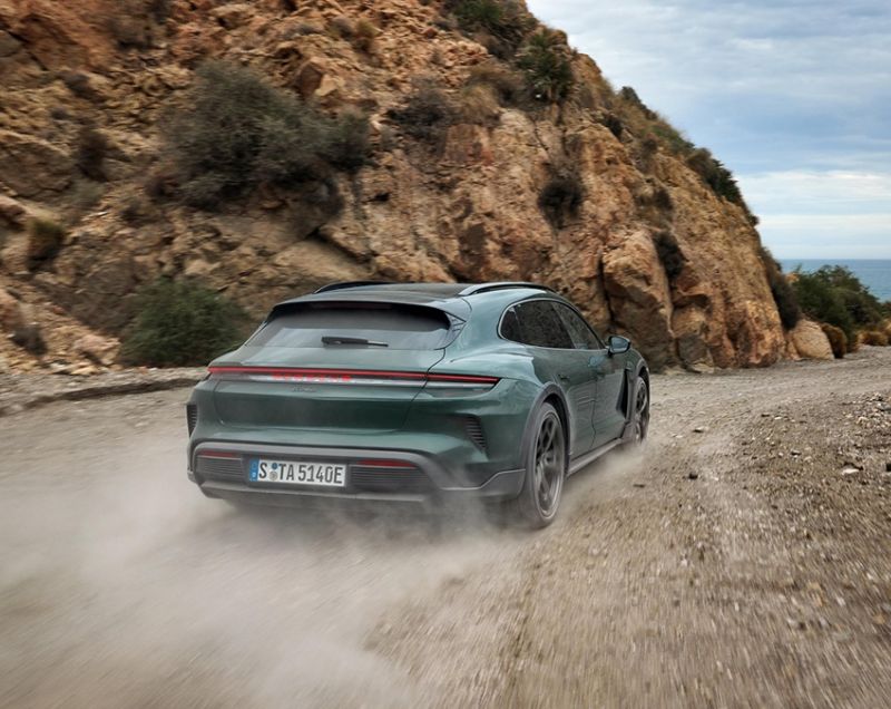 Porsche Taycan Cross Turismo 105kWh ev 300kW aut