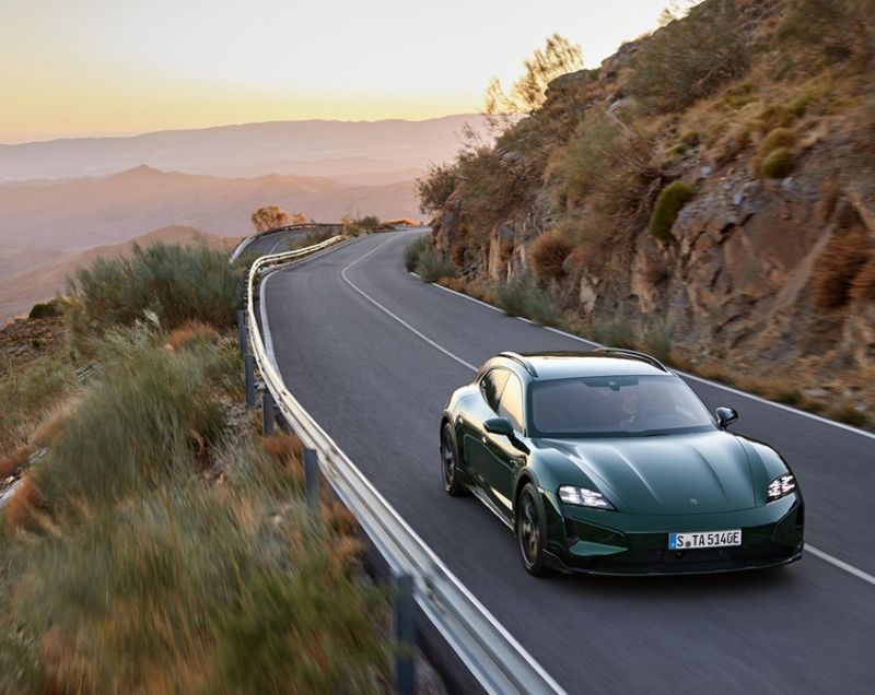 Porsche Taycan Cross Turismo 105kWh ev 300kW aut