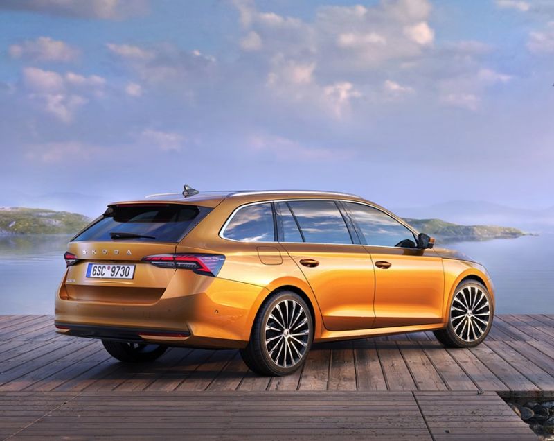 Skoda Octavia combi 1.5tsi m-HEV 150 PK Sportline Business, Black Magic + ACC | TREKHAAK | NAVIGATIE