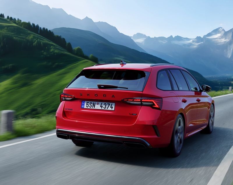 Skoda Octavia combi 1.5tsi mhev e-tec business edition plus 110kW dsg-7 aut 