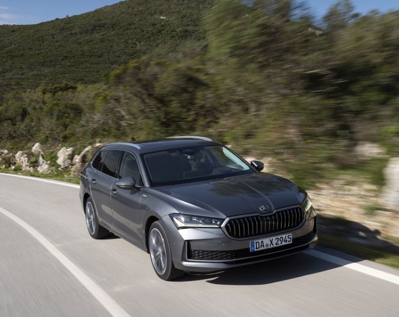 Skoda Superb combi 1.5tsi iV PHEV 150kW Edition