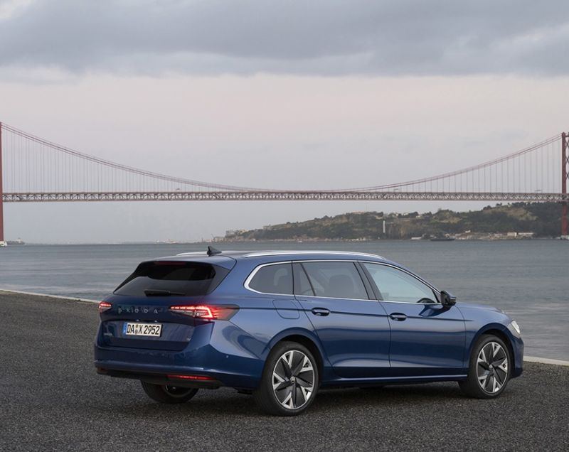 Skoda Superb combi 1.5tsi phev business edition 150kW dsg-6 aut