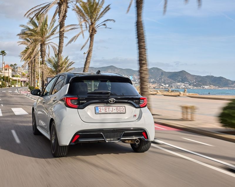 Toyota Yaris 1.5vvti hev active 85kW cvt aut