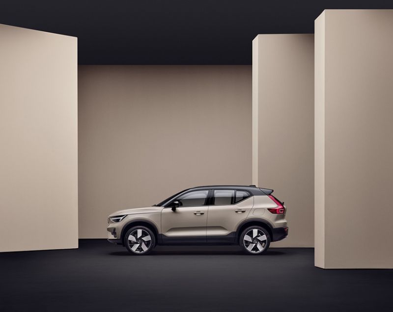 Volvo EX40 82kWh ev single extended range plus 185kW aut