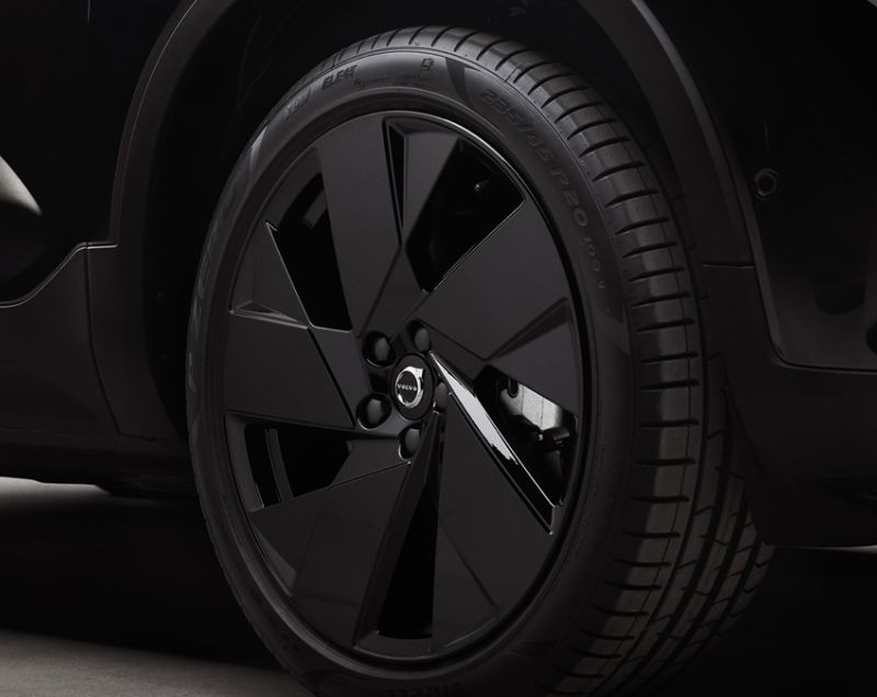 Volvo EX40 82kWh ev twin ultra black edition 300kW awd aut