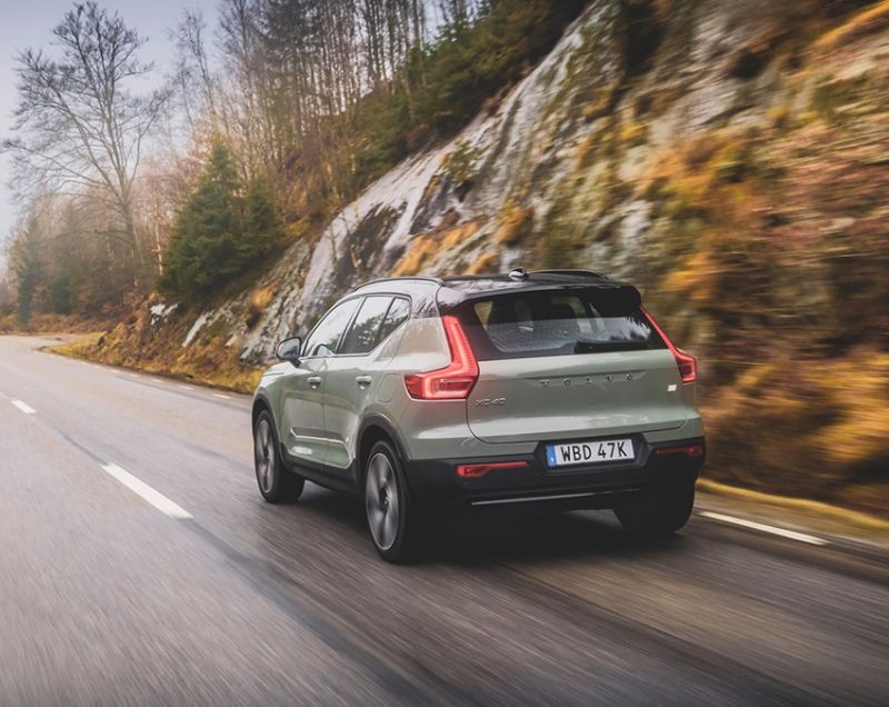 Volvo EX40 70kWh Single Motor Business Edition