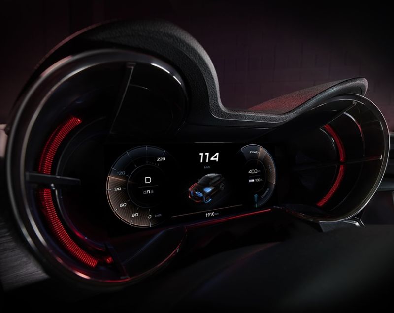 Alfa Romeo Junior 54kWh ev elettrica veloce 207kW aut