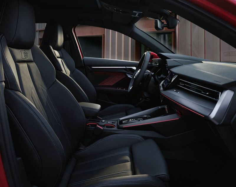 Audi A3 35tfsi mhev s edition 110kW s-tronic aut Audi A3 35tfsi mhev s edition 110kW s-tronic aut