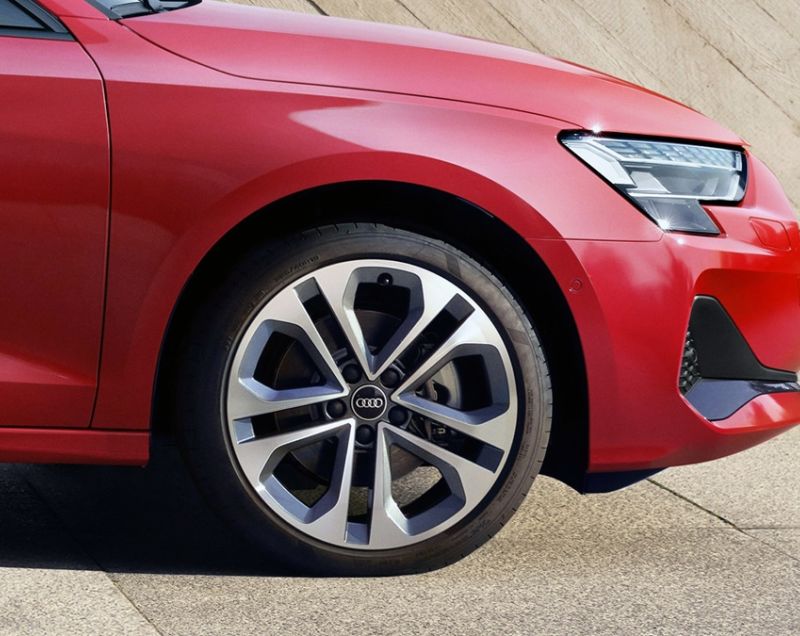 Audi A3 30tfsi mhev advanced edition 85kW s-tronic aut 