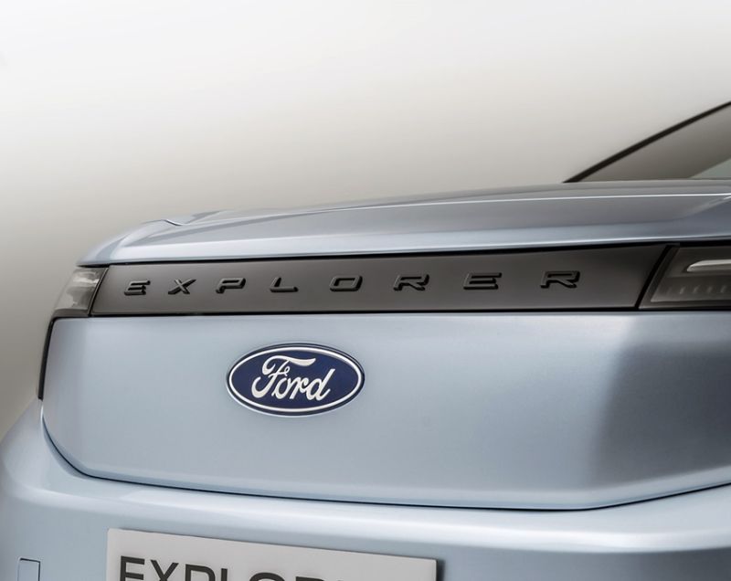 Ford Explorer 52kWh Standard Range RWD