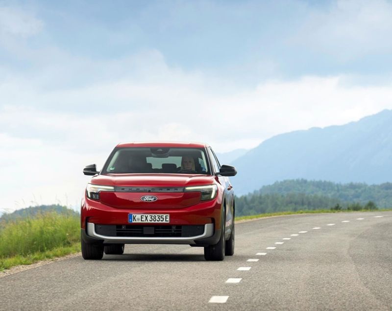 Ford Explorer 52kWh ev premium standard range 125kW rwd aut