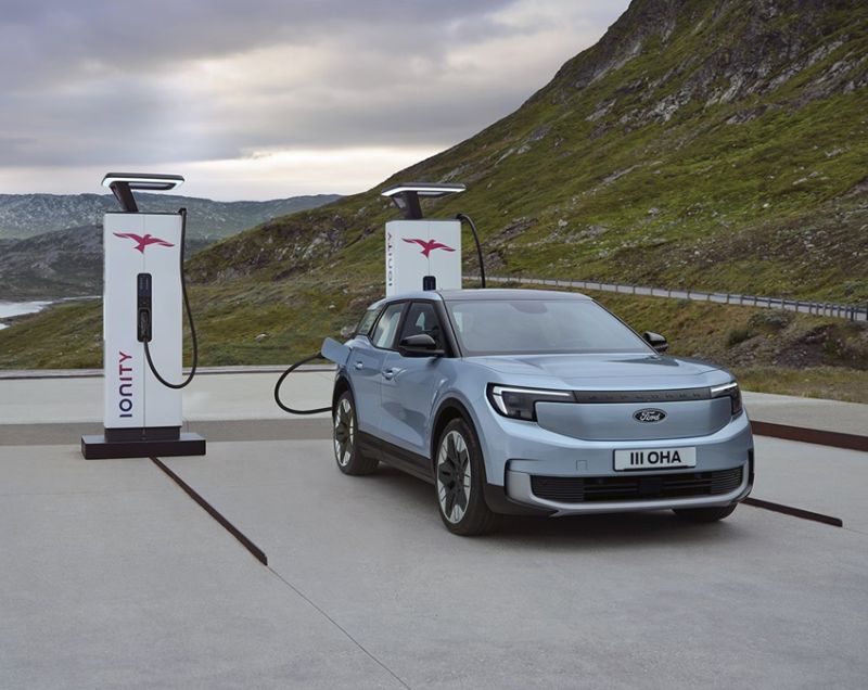 Ford Explorer 77kWh ev premium extended range 210kW rwd aut